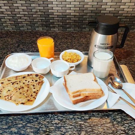 Goroomgo Hotel Manurama Ruby Kolkata Ngoại thất bức ảnh