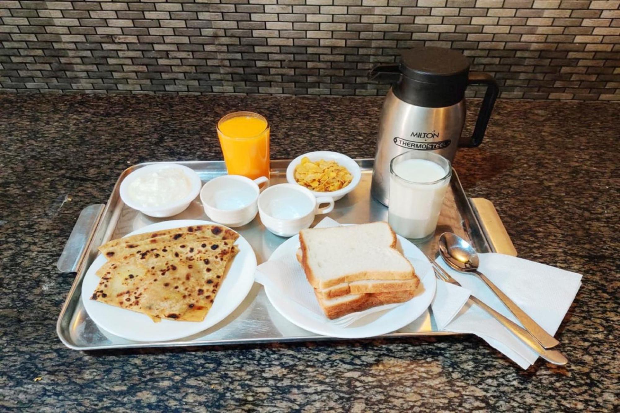 Goroomgo Hotel Manurama Ruby Kolkata Ngoại thất bức ảnh